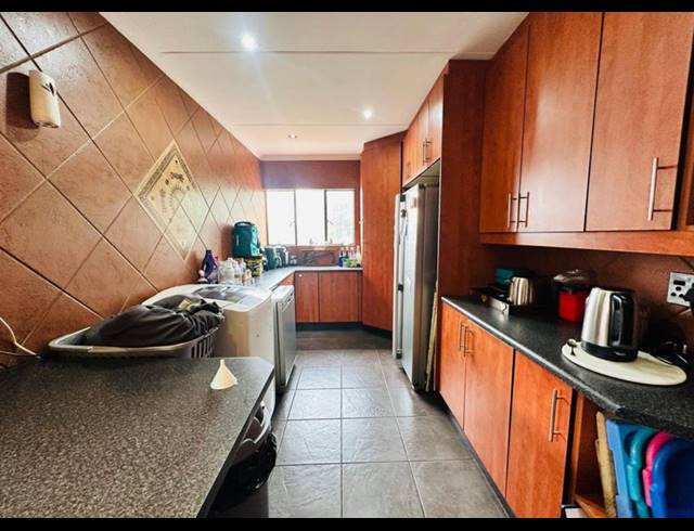 5 BEDROOM HOUSE FOR SALE IN VERWOERDPARK